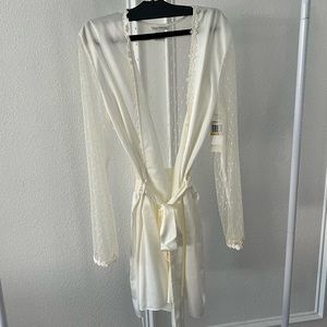 Flora Nikrooz Showstopper Robe